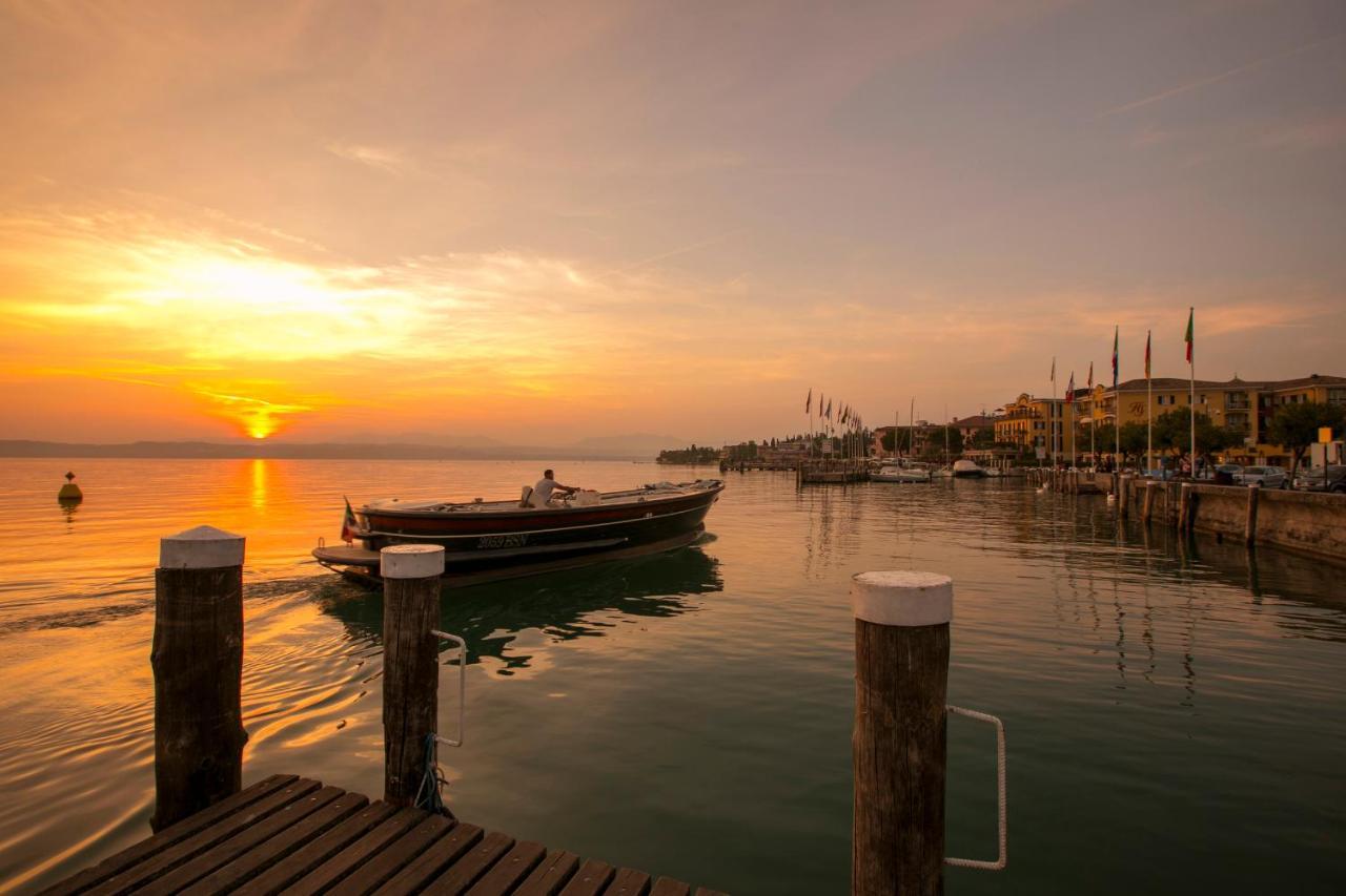Villa Fiorita Apartments - Happy Rentals Sirmione Exterior foto
